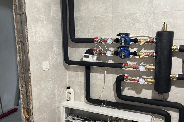 Instalacje grzewcze i hydrauliczne — zdjęcie z realizacji — Hydro-Solar
