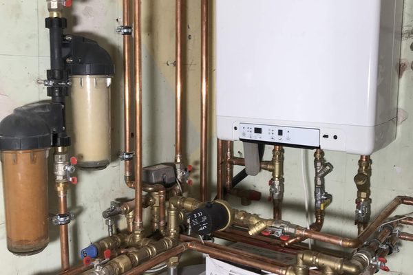 Instalacje grzewcze i hydrauliczne — zdjęcie z realizacji — Hydro-Solar