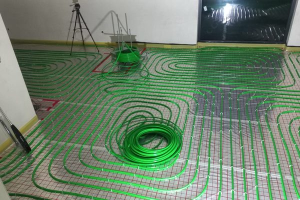 Instalacje grzewcze i hydrauliczne — zdjęcie z realizacji — Hydro-Solar