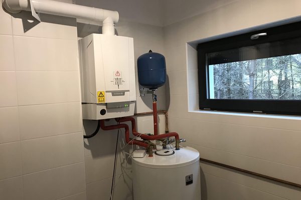 Instalacje grzewcze i hydrauliczne — zdjęcie z realizacji — Hydro-Solar