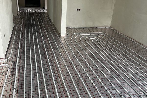 Instalacje grzewcze i hydrauliczne — zdjęcie z realizacji — Hydro-Solar