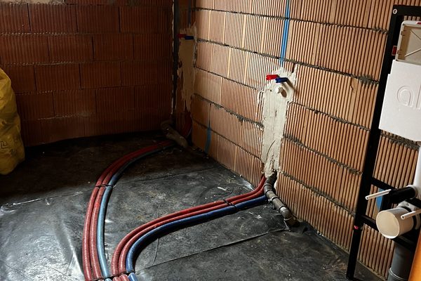 Instalacje grzewcze i hydrauliczne — zdjęcie z realizacji — Hydro-Solar