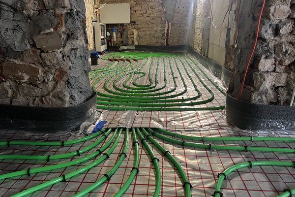 Instalacje grzewcze i hydrauliczne — zdjęcie z realizacji — Hydro-Solar