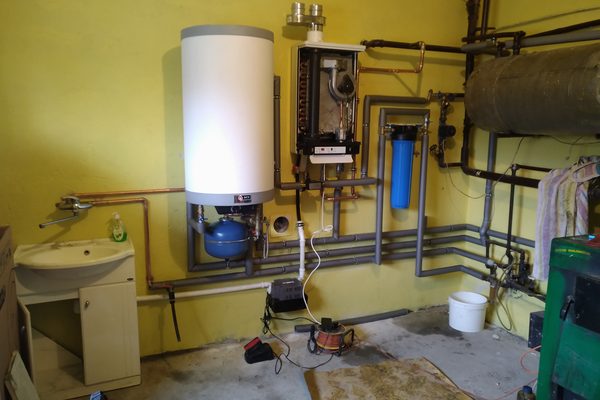 Instalacje grzewcze i hydrauliczne — zdjęcie z realizacji — Hydro-Solar