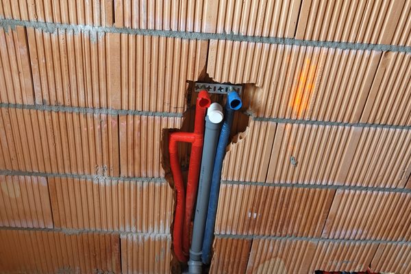 Instalacje grzewcze i hydrauliczne — zdjęcie z realizacji — Hydro-Solar