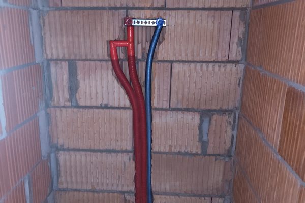 Instalacje grzewcze i hydrauliczne — zdjęcie z realizacji — Hydro-Solar